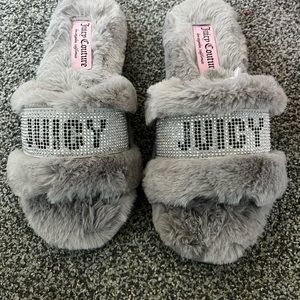 Juicy Couture Fuzzy Slide
